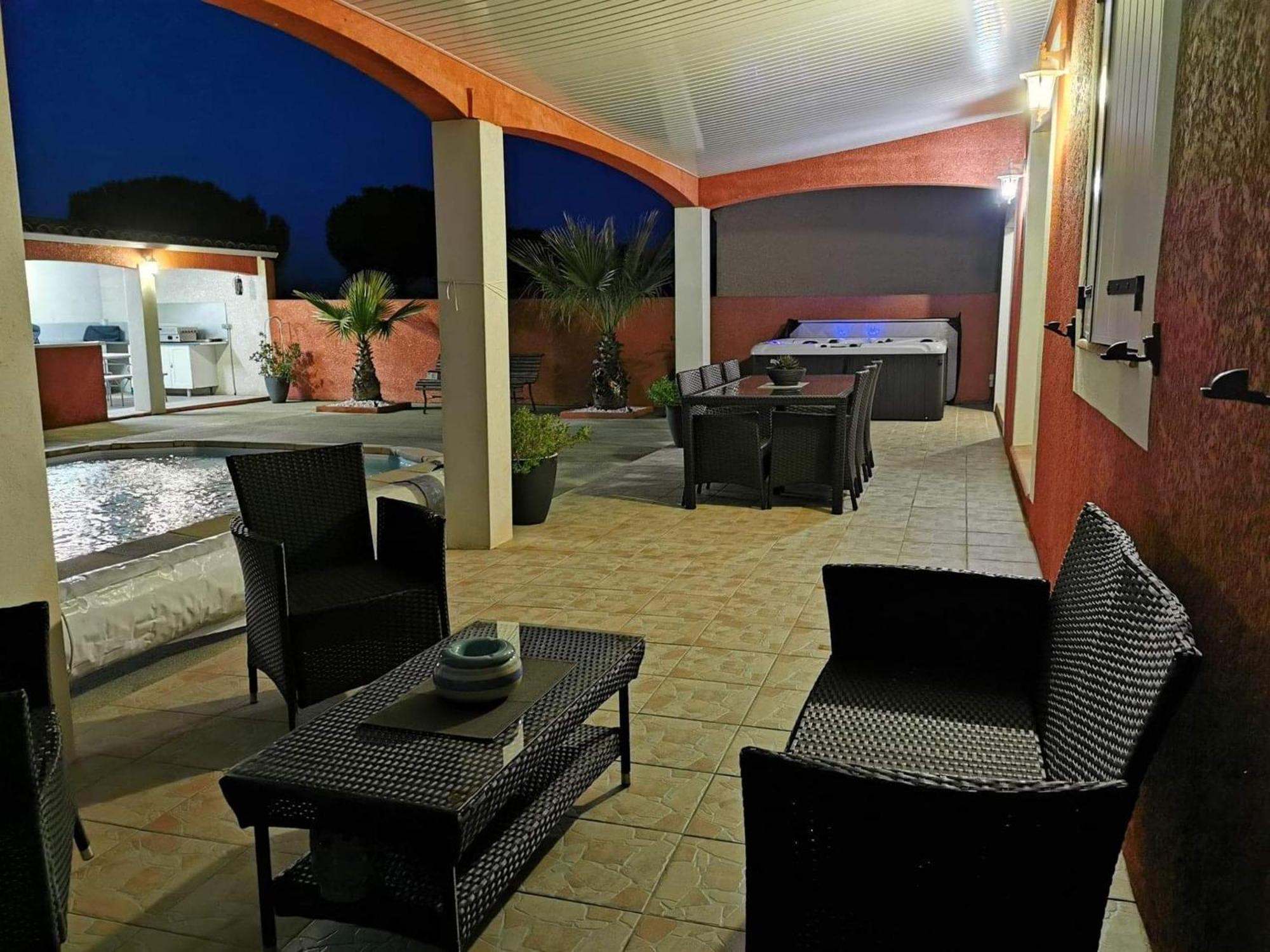 Villa Elegante A Carcassonne Avec Jardin Et Jacuzzi מראה חיצוני תמונה